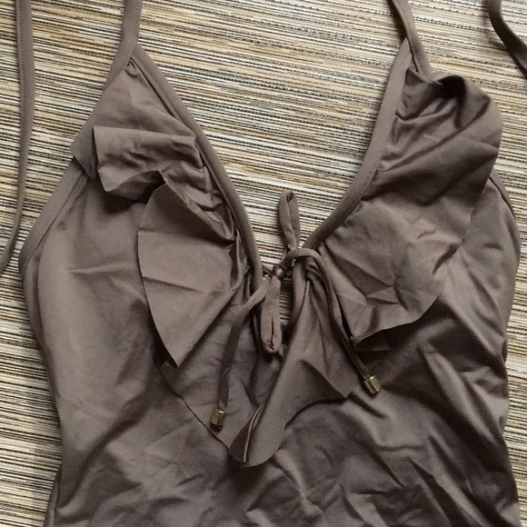 Old Navy one-piece swimsuit - Picture 2 of 5